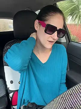 lolabunny9 online show from 6, 2, 2025