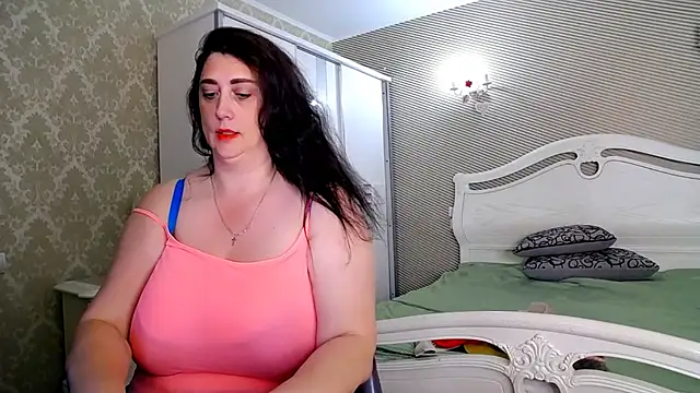 Evelyn Shy online show from 28, 7, 2026