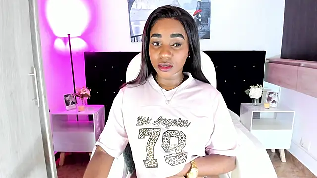 cristaaalclocks1 online show from 17, 7, 2026