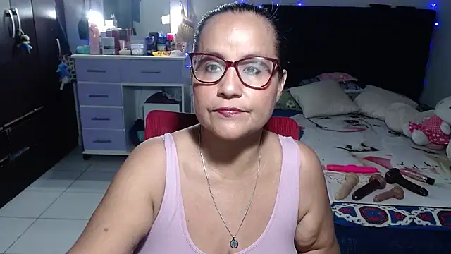 Snapshot of pervert_mommy_ chatting on 22, 6, 2026 pervert mommy online show from 22, 6, 2026