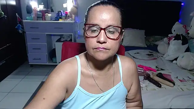 Snapshot of pervert_mommy_ chatting on 28, 6, 2026 pervert mommy online show from 28, 6, 2026