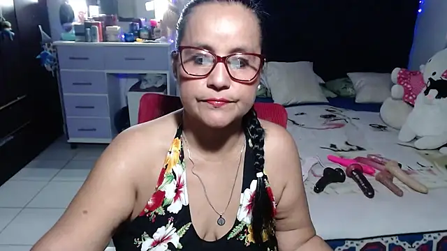 Snapshot of pervert_mommy_ chatting on 30, 6, 2026 pervert mommy online show from 30, 6, 2026