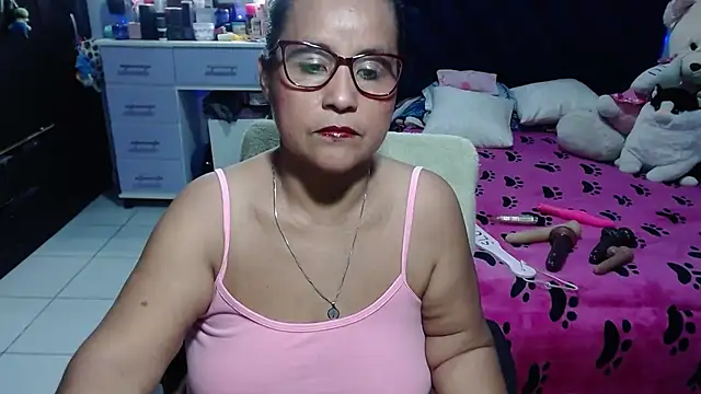 Snapshot of pervert_mommy_ chatting on 9, 7, 2026 pervert mommy online show from 9, 7, 2026