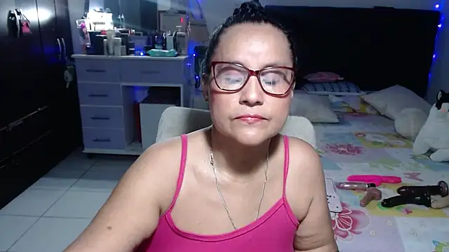 Snapshot of pervert_mommy_ chatting on 30, 7, 2026 pervert mommy online show from 30, 7, 2026