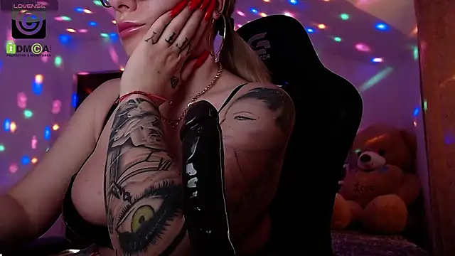 SonyaDevon online show from 27, 2, 2025