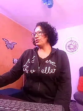 Snapshot of scarlet_wet chatting on 7, 3, 2025 scarlet wet online show from 7, 3, 2025