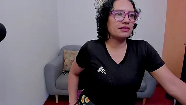 scarlet wet online show from 17, 7, 2026