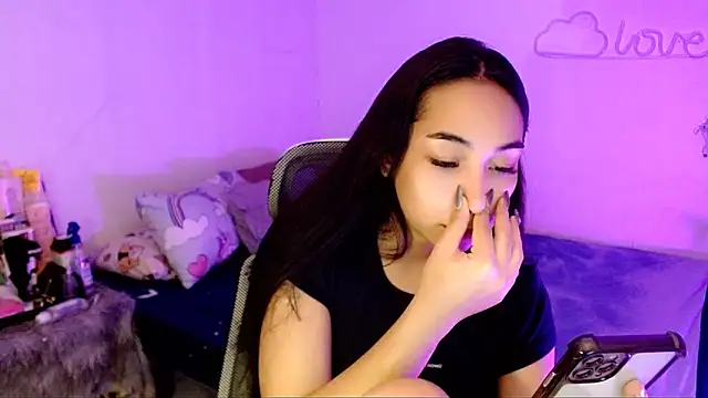 SweetLilly 18 online show from 18, 12, 2025