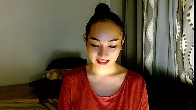 Snapshot of SweetLilly_18 chatting on 25, 3, 2026 SweetLilly 18 online show from 25, 3, 2026