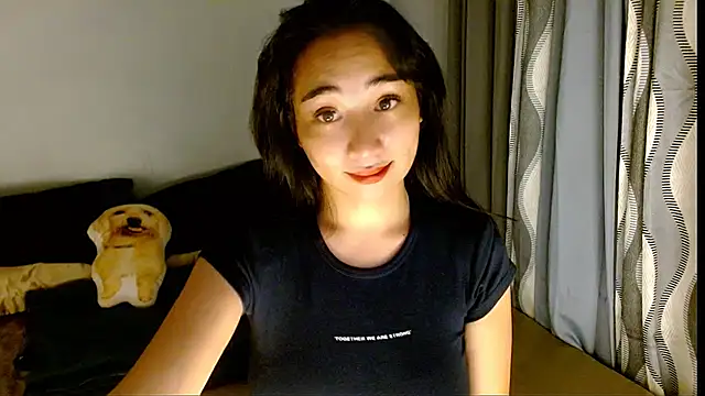 Snapshot of SweetLilly_18 chatting on 27, 3, 2026 SweetLilly 18 online show from 27, 3, 2026