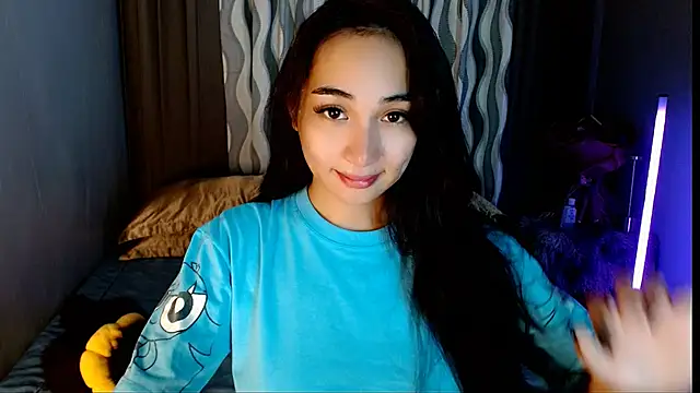 Snapshot of SweetLilly_18 chatting on 26, 4, 2026 SweetLilly 18 online show from 26, 4, 2026