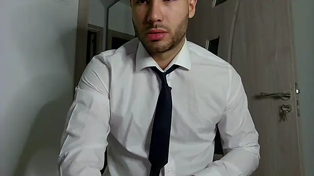 Snapshot of Justynn1 chatting on 24, 12, 2024 Justynn1 online show from 24, 12, 2024