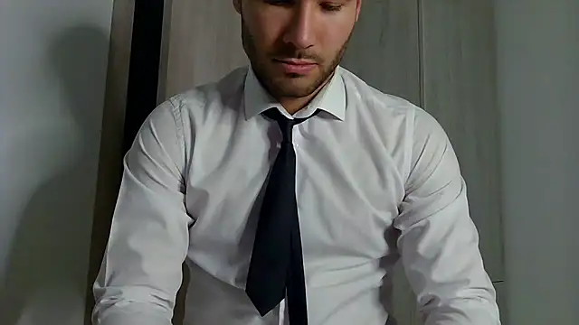 Snapshot of Justynn1 chatting on 28, 2, 2025 Justynn1 online show from 28, 2, 2025