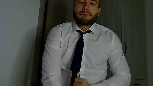 Snapshot of Justynn1 chatting on 9, 10, 2025 Justynn1 online show from 9, 10, 2025