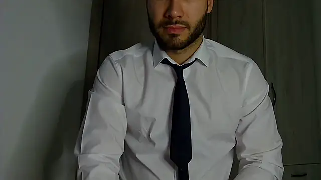 Snapshot of Justynn1 chatting on 29, 10, 2025 Justynn1 online show from 29, 10, 2025