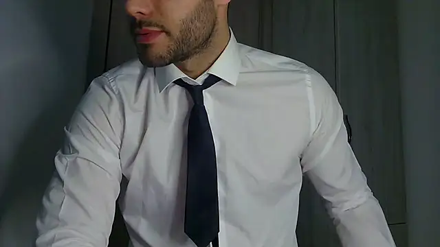 Justynn1 online show from 8, 4, 2026