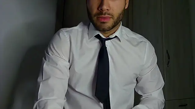 Justynn1 online show from 15, 4, 2026