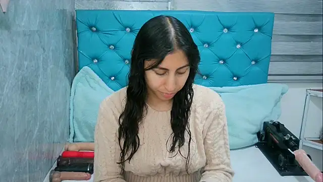 MAARYMOON online show from 14, 3, 2025