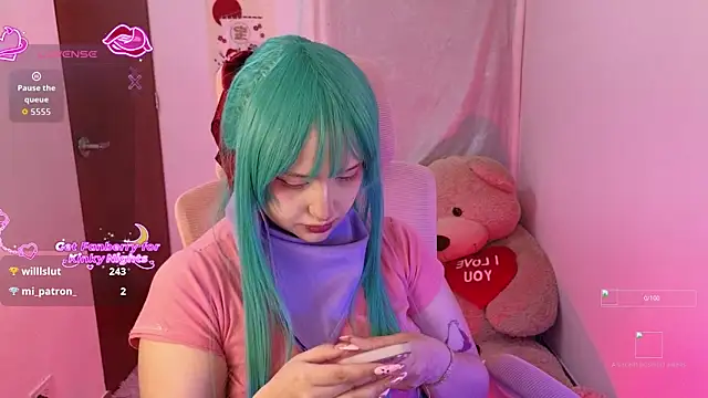 KuroChan420 online show from 24, 10, 2025