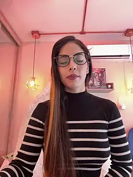 Zoe Bae online show from 28, 1, 2025