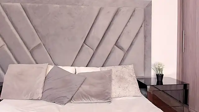 Emma jonness online show from 13, 2, 2025