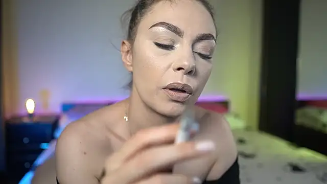 TiffanyPierce online show from 12, 7, 2026