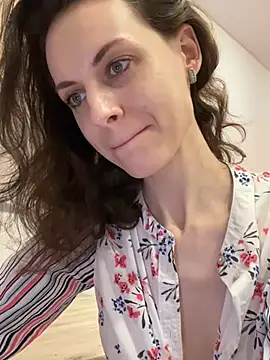 MissAnuta online show from 10, 3, 2025