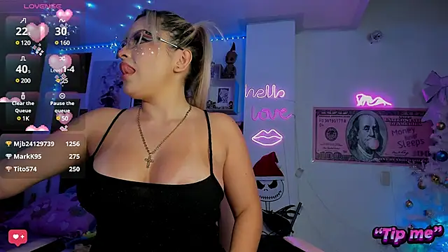 Snapshot of may_aceros chatting on 8, 12, 2024 may aceros online show from 8, 12, 2024