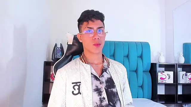 Snapshot of AlanNaughty chatting on 14, 3, 2025 AlanNaughty online show from 14, 3, 2025