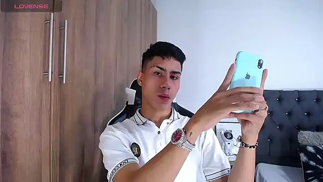 Snapshot of AlanNaughty chatting on 21, 3, 2025 AlanNaughty online show from 21, 3, 2025