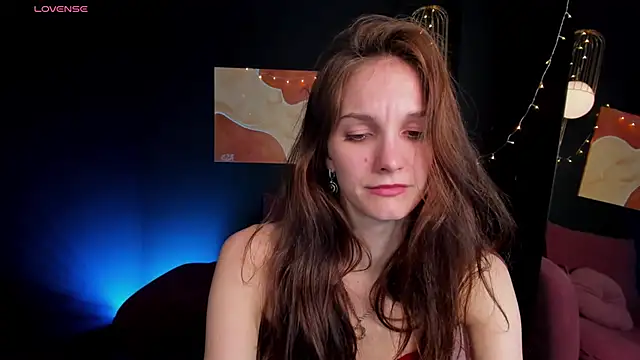 MirandaGlow online show from 6, 3, 2025