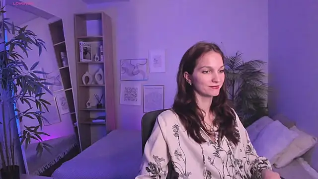 MirandaGlow online show from 9, 5, 2026