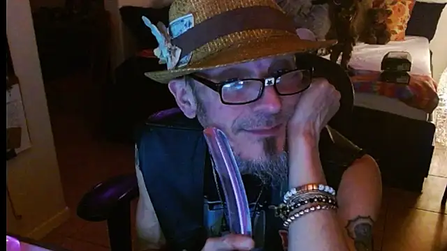 mycock2474u online show from 19, 2, 2025