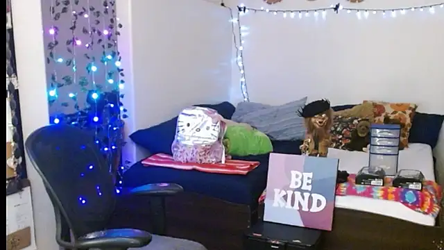 mycock2474u online show from 24, 2, 2025