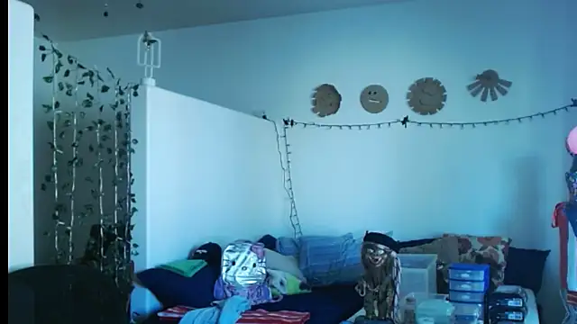 mycock2474u online show from 27, 2, 2025