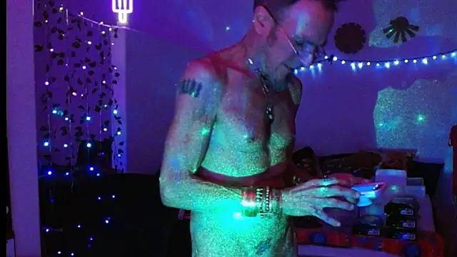 mycock2474u online show from 4, 3, 2025