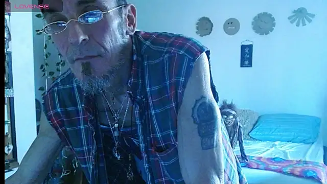 mycock2474u online show from 17, 3, 2025