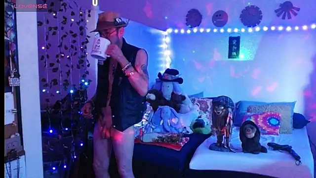 mycock2474u online show from 21, 3, 2025