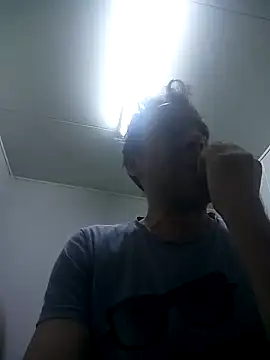 Snapshot of david_geam chatting on 15, 12, 2024 david geam online show from 15, 12, 2024