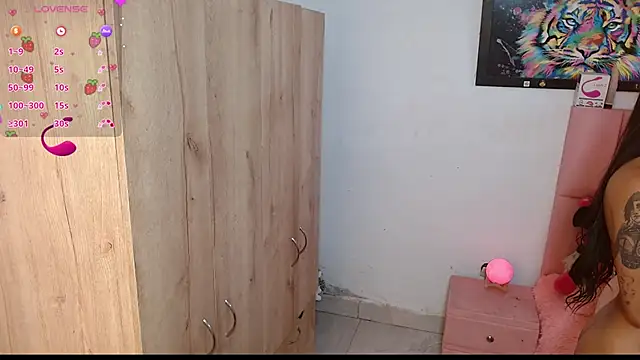 sofia gold  online show from 7, 1, 2025