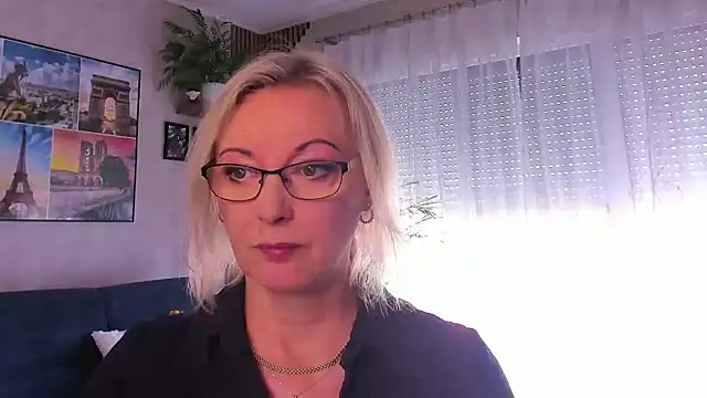 vanessa chat online show from 4, 5, 2026