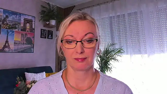 vanessa chat online show from 11, 5, 2026