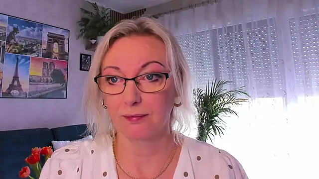 vanessa chat online show from 12, 5, 2026