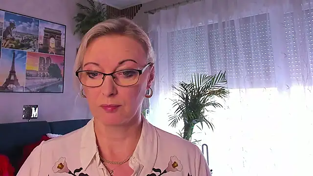 vanessa chat online show from 28, 5, 2026