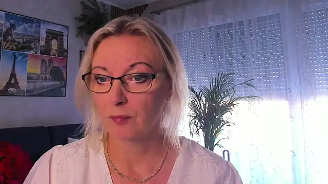 vanessa chat online show from 22, 6, 2026