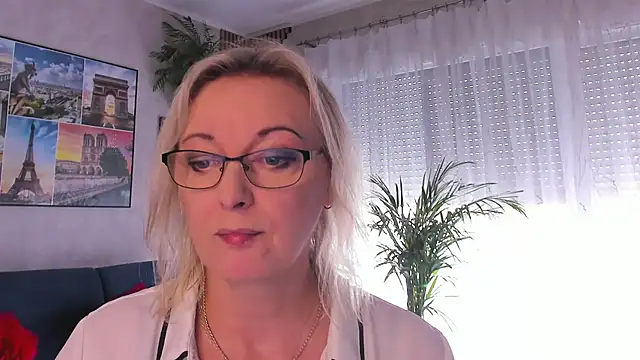 vanessa chat online show from 7, 7, 2026