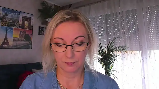vanessa chat online show from 15, 7, 2026