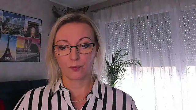 vanessa chat online show from 23, 7, 2026