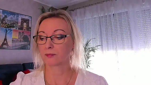 vanessa chat online show from 27, 7, 2026