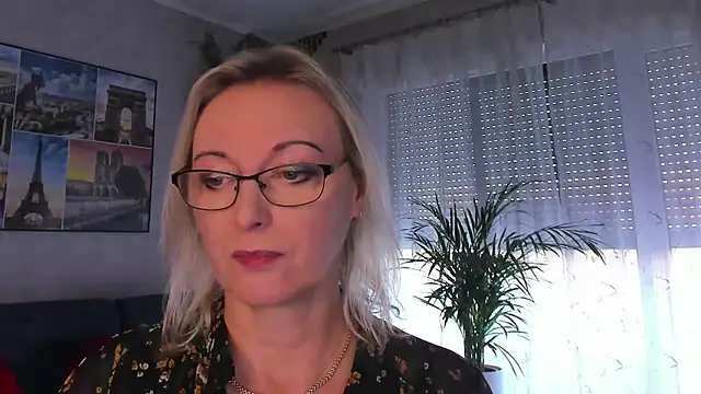 vanessa chat online show from 28, 7, 2026